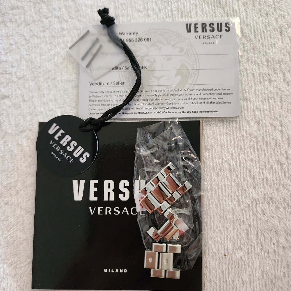 Versus Versace NWT Women's 36MM Stainless Steel Bracelet Watch. - Picture 9 of 16